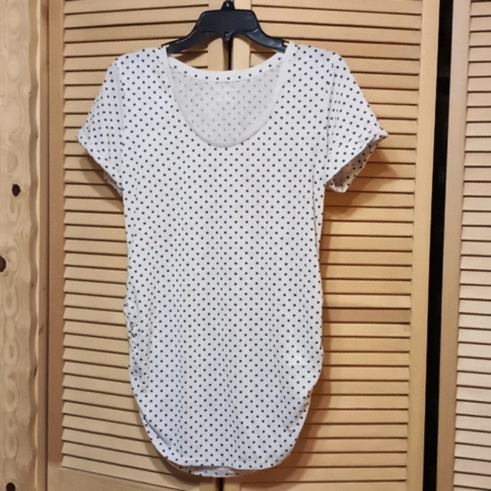 Motherhood Maternity T-shirt size L